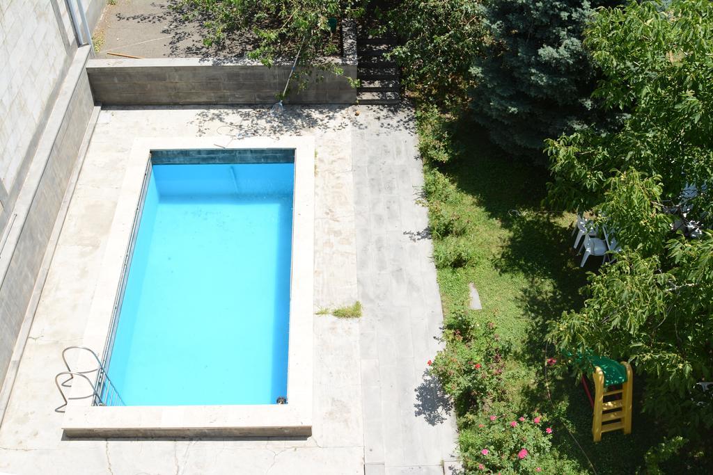 Villa Rosa Yerevan Exterior photo